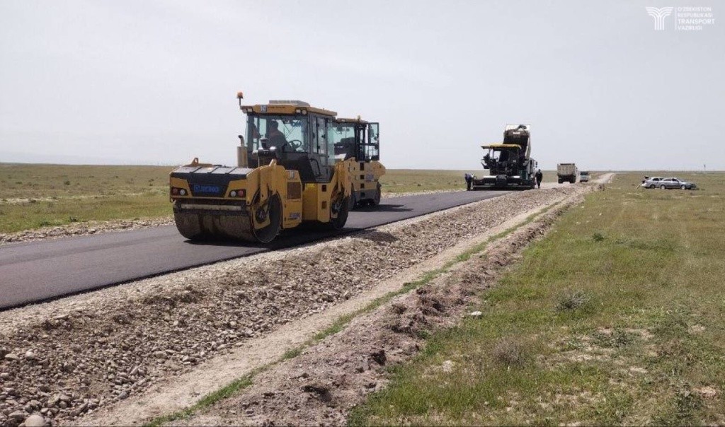 A new road is being built in Surkhandarya, which will connect two highways of international importance and reduce the time for delivering goods to Tashkent